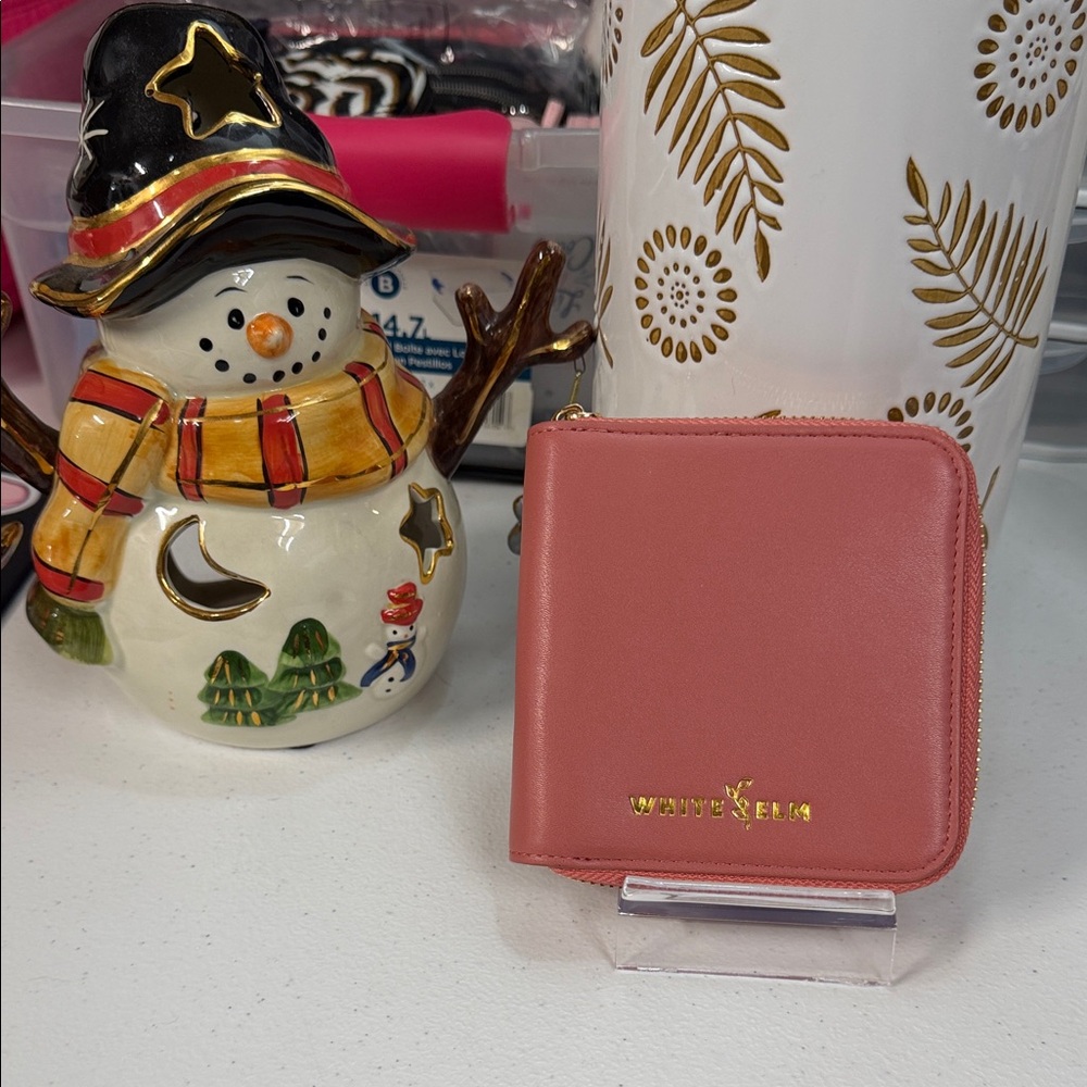 White Elm  Rose Pink Women's Wallet New! 🩷